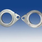 2 Flanges front back blue bkgrd